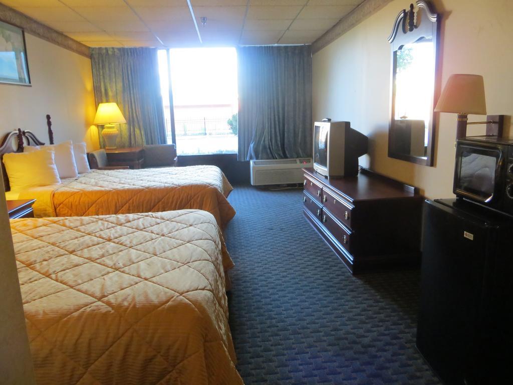 Eurotel Inn Maitland Екстериор снимка