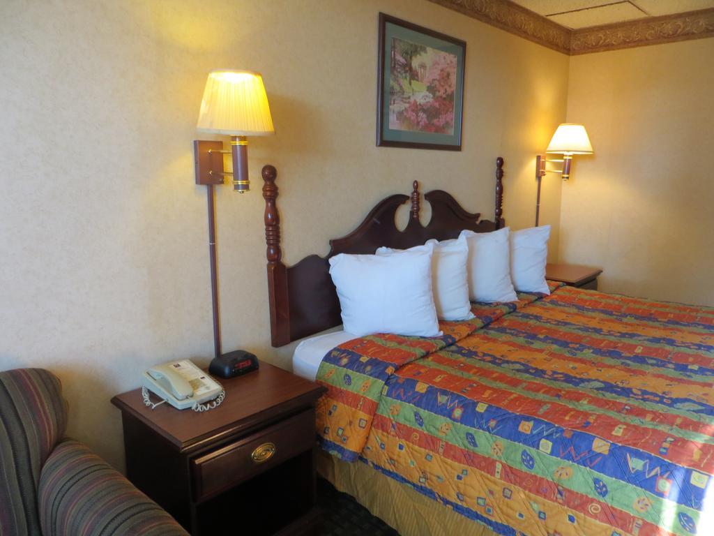 Eurotel Inn Maitland Екстериор снимка