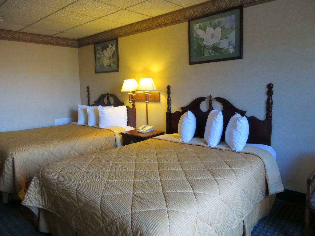 Eurotel Inn Maitland Стая снимка